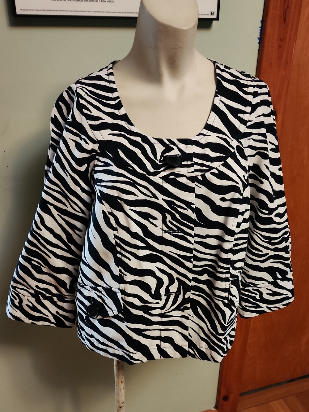Jones New York Black & White Zebra Print Button-Front Top